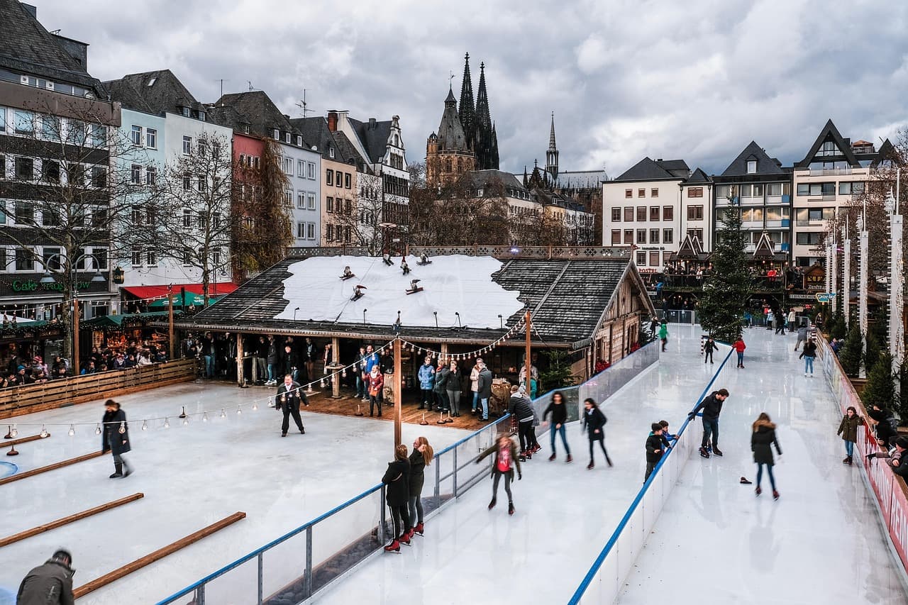 Europe’s Best Christmas Markets: A Winter Travel Route